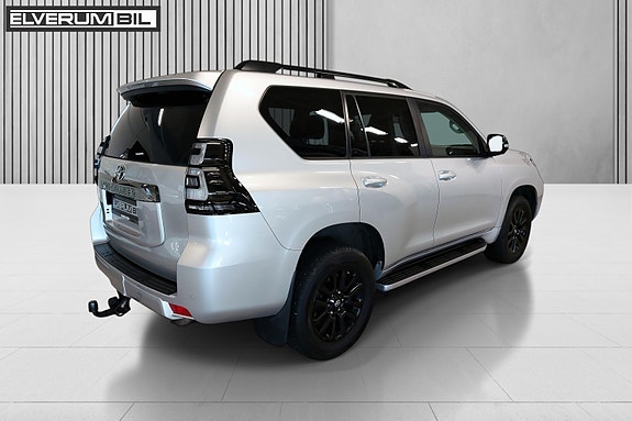 Toyota Land Cruiser 10 of 30