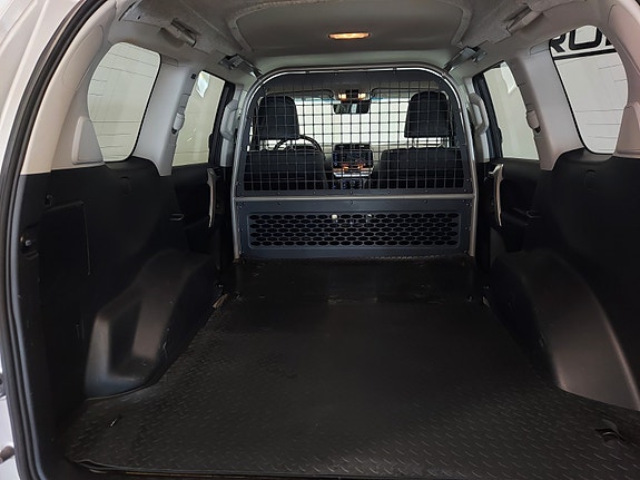 Toyota Land Cruiser 21 of 30
