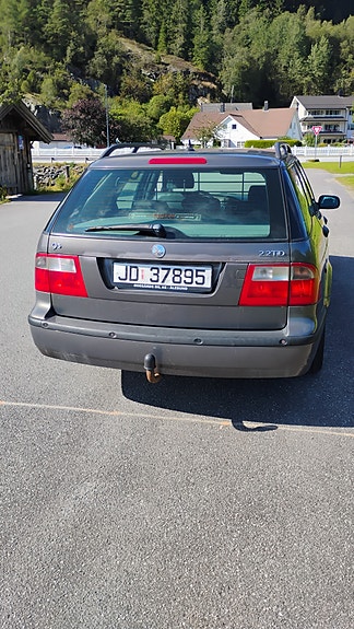 Saab 9-5 4 of 5
