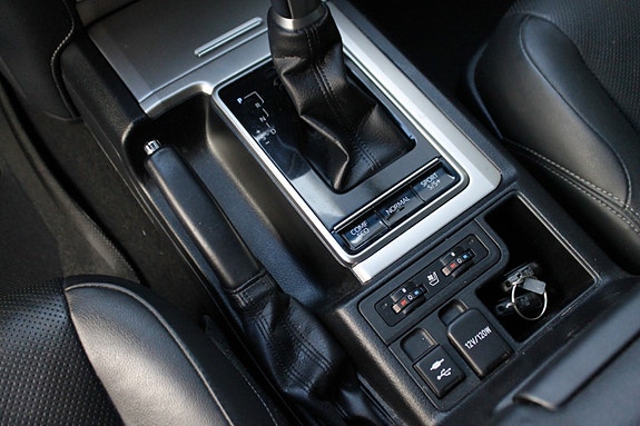 Toyota Land Cruiser 24 of 30