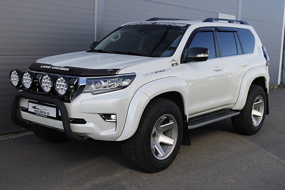 Toyota Land Cruiser 14 of 30