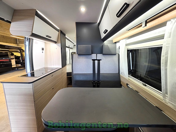 Sun Living V65SL by Adria | Lav km / Ny reg-reim / Langsgående senger / Solcelle / Hengerfeste +++ 16 of 30