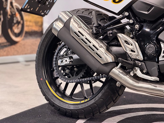 Triumph Tracker 400// AGM WEEK tilbud- Fri frakt eller gratis omkostninger// 16 of 24