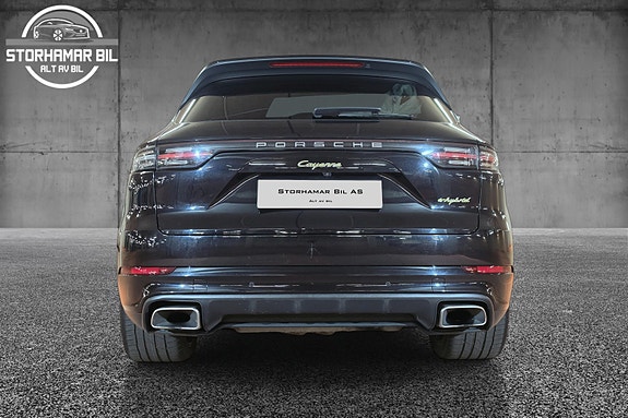 Porsche Cayenne 9 of 30
