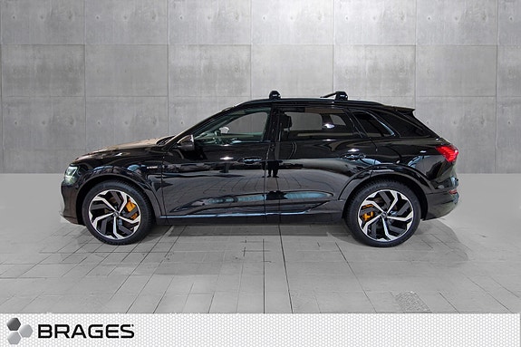 Audi e-tron Sportback 2 of 24