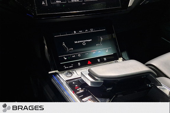 Audi e-tron Sportback 12 of 24