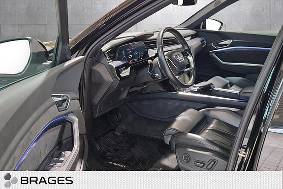 Audi e-tron Sportback 18 of 24