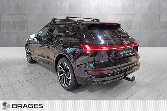 Audi e-tron Sportback 3 of 24