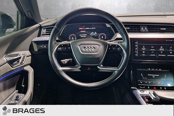 Audi e-tron Sportback 10 of 24