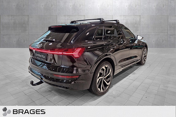 Audi e-tron Sportback 5 of 24
