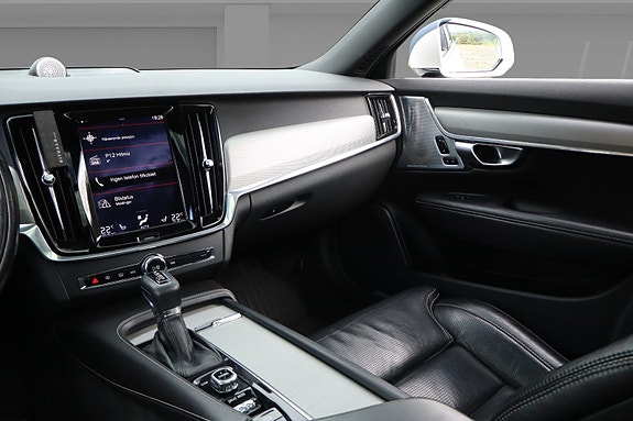 Volvo V90 15 of 28