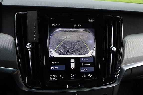 Volvo V90 22 of 28