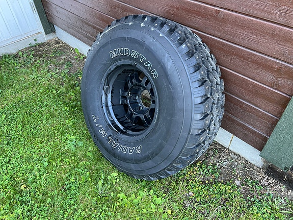 Toyota HiLux 20 of 29