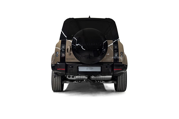 Land Rover Defender 110 6 of 30
