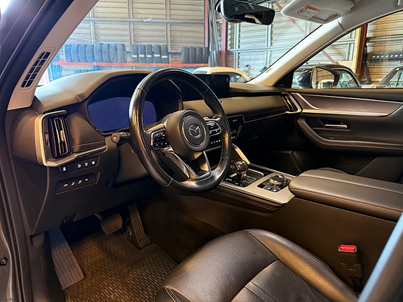 Mazda CX-60 25 of 30
