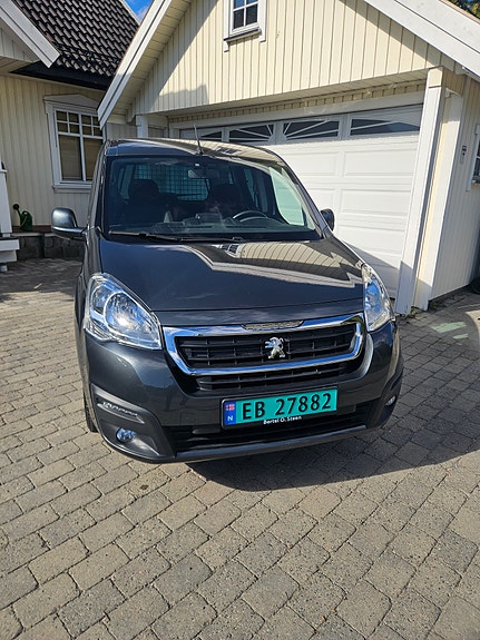 Peugeot e-Partner 13 of 26