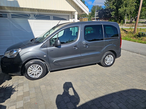 Peugeot e-Partner 9 of 26