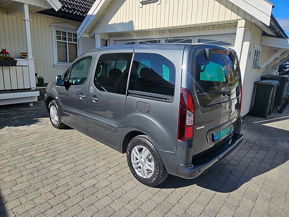 Peugeot e-Partner 7 of 26