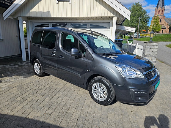 Peugeot e-Partner 12 of 26