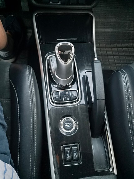Mitsubishi Outlander 8 of 13