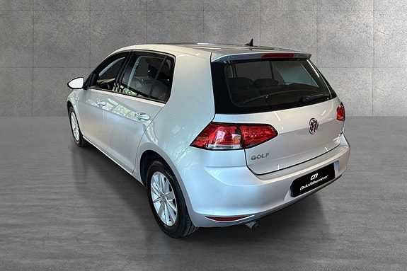Volkswagen Golf VII 4 of 29