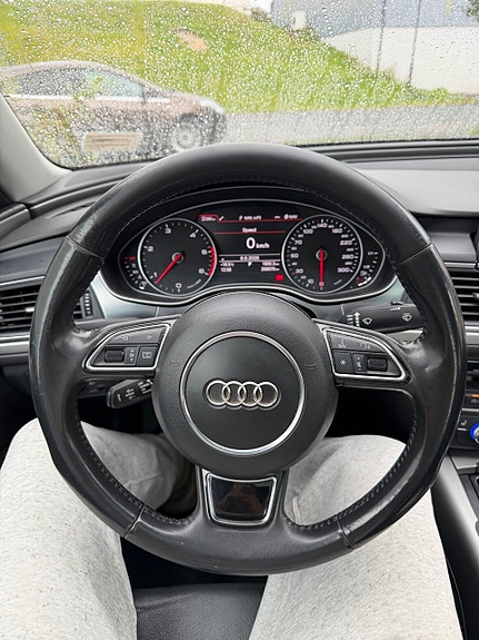 Audi A6 7 of 14