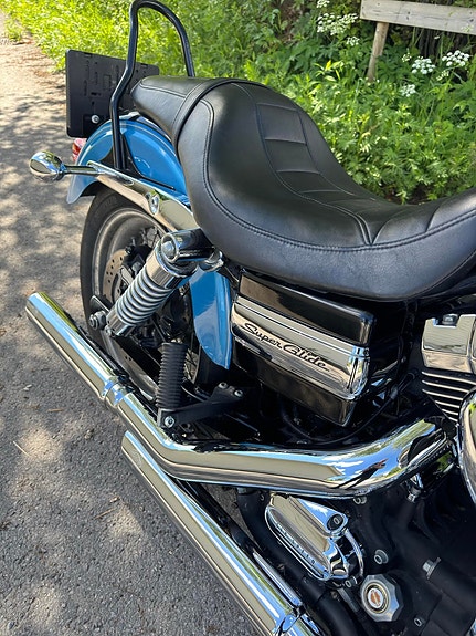 Harley-Davidson FXDC Dyna Super Glide Custom 16 of 22