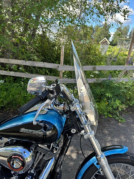 Harley-Davidson FXDC Dyna Super Glide Custom 9 of 22