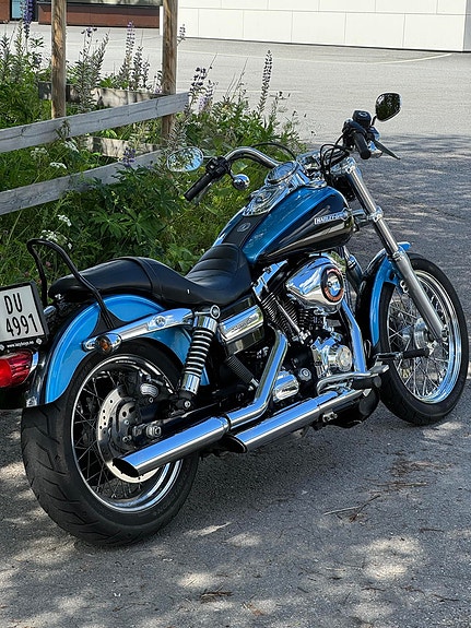 Harley-Davidson FXDC Dyna Super Glide Custom 14 of 22