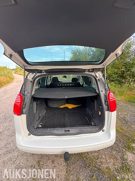 Peugeot 5008 23 of 30
