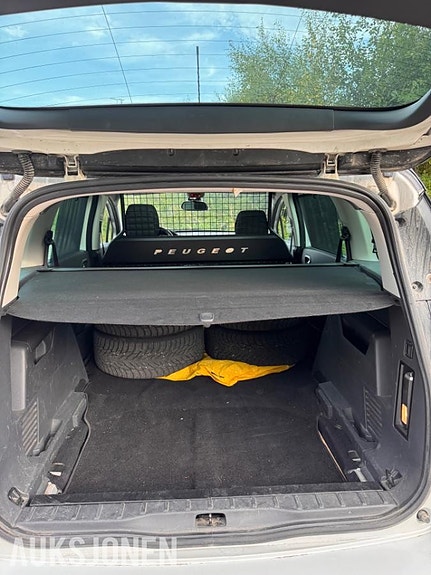 Peugeot 5008 26 of 30
