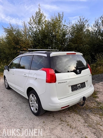 Peugeot 5008 9 of 30