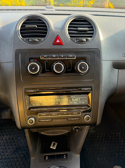 Volkswagen Caddy Maxi 14 of 14