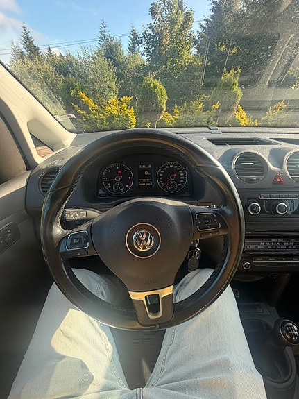 Volkswagen Caddy Maxi 8 of 14