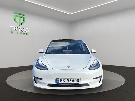 Tesla Model 3 8 of 13
