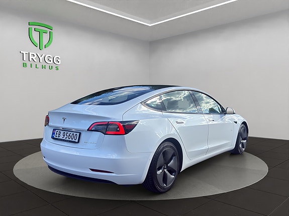 Tesla Model 3 5 of 13