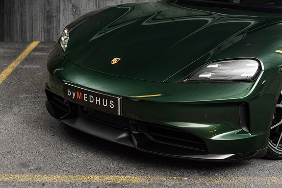 Porsche Taycan 4S 11 of 30