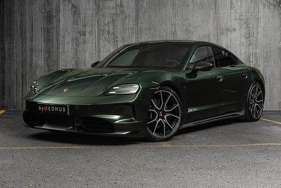 Porsche Taycan 4S 2 of 30
