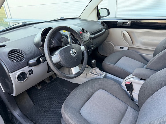 Volkswagen Beetle 9 of 13