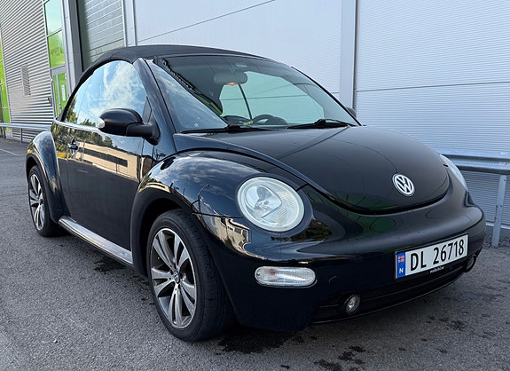 Volkswagen Beetle 2 of 13