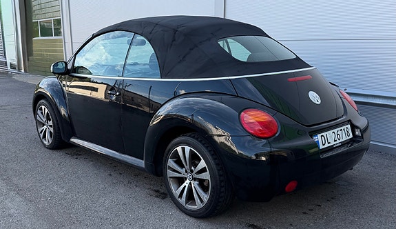 Volkswagen Beetle 4 of 13