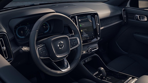 Volvo XC40 21 of 28