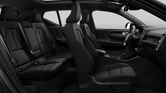 Volvo XC40 18 of 28