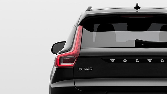 Volvo XC40 14 of 28