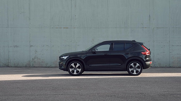 Volvo XC40 8 of 28