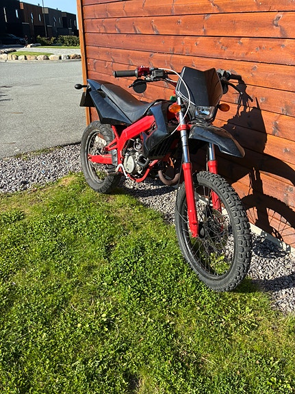 Derbi Senda R 50 2 of 11