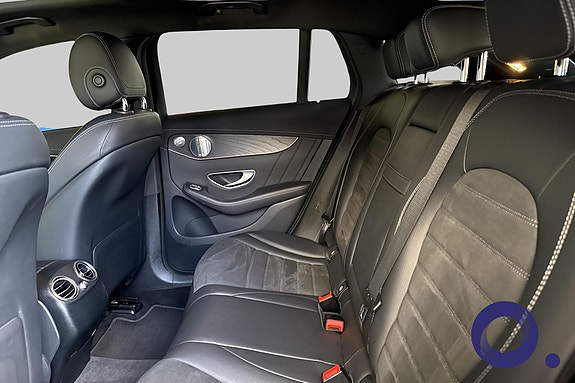 Mercedes-Benz EQC400 11 of 30