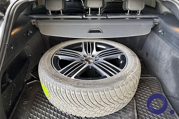 Mercedes-Benz EQC400 5 of 30