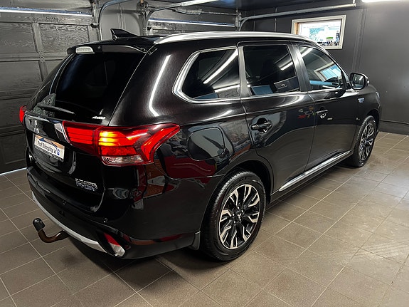 Mitsubishi Outlander 6 of 30