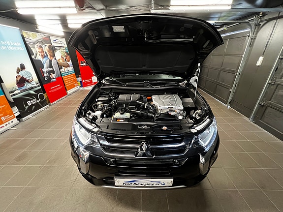 Mitsubishi Outlander 10 of 30